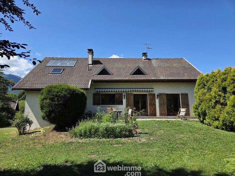 Maison - 197 m² - 6 pièces