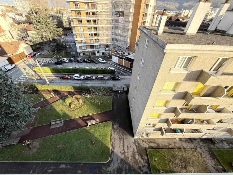 Appartement - 92 m² - 4 pièces