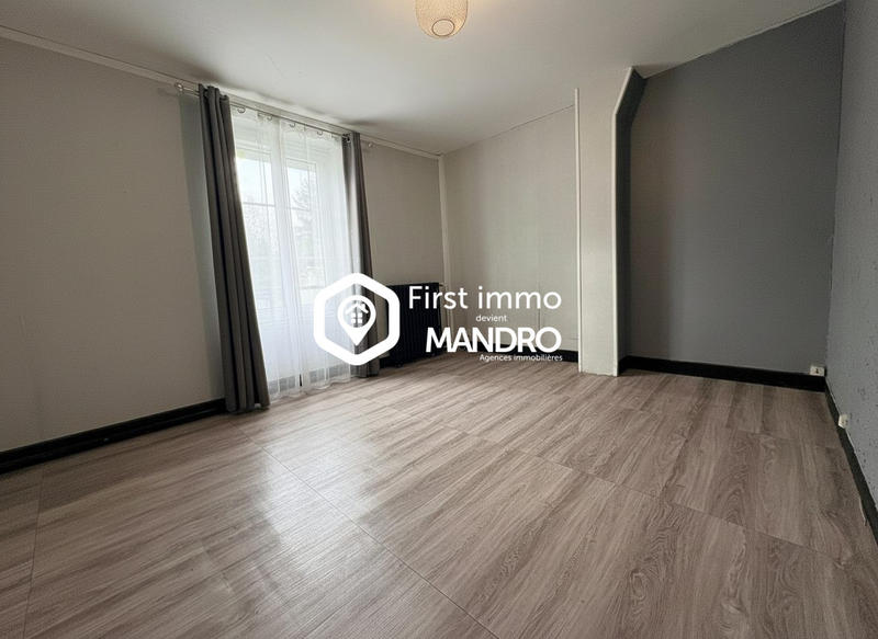 Maison - 166 m² - 8 pièces