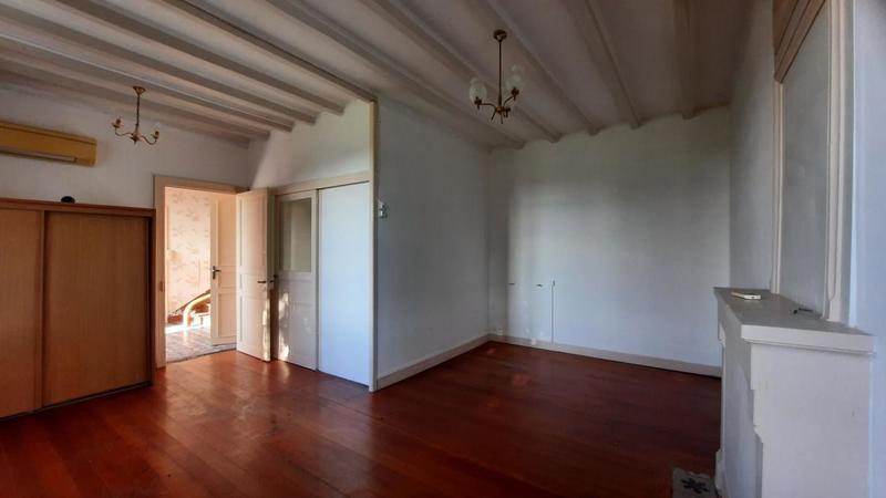 Maison - 200 m² - 5 pièces