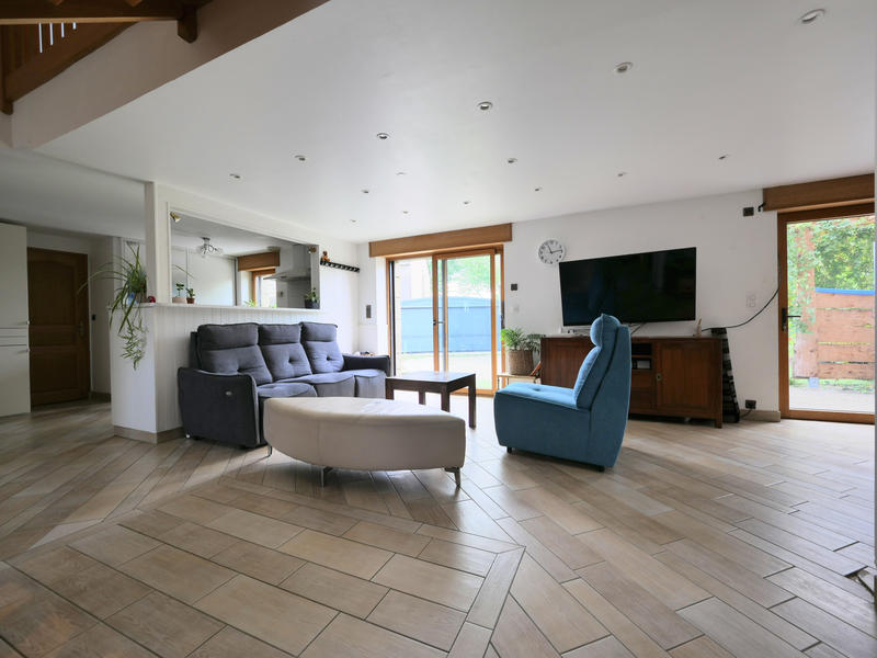 Maison - 98 m² - 5 pièces