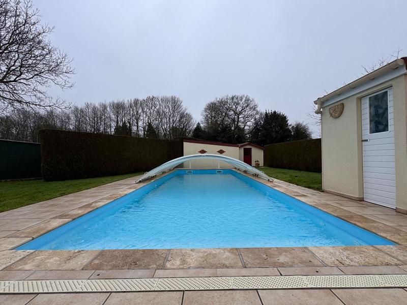 Maison - 170 m² - 5 pièces