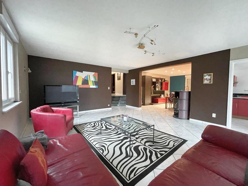 Maison - 224 m² - 8 pièces