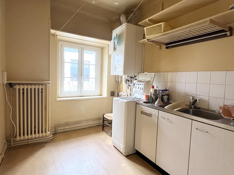 Appartement - 110 m² - 6 pièces