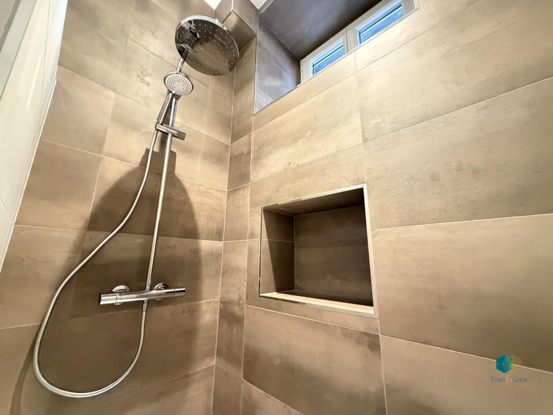 Appartement - 80 m² - 3 pièces