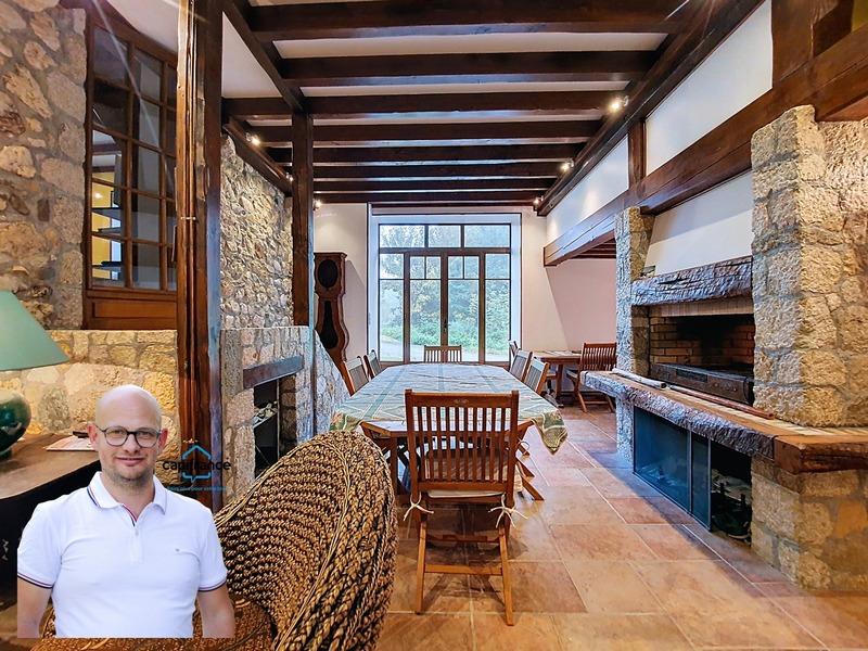 Maison en pierre - 156 m² - 7 pièces