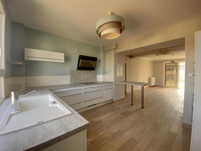 Appartement - 96 m² - 3 pièces