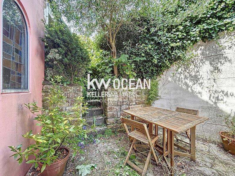 Maison - 186 m² - 8 pièces