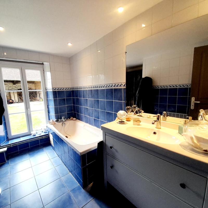 Maison ancienne - 173 m² - 6 pièces