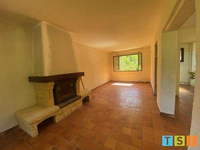 Maison - 108 m² - 6 pièces