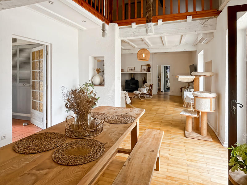 Maison - 190 m² - 7 pièces