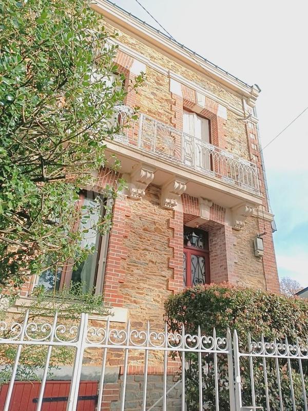 Maison de ville - 130 m² - 6 pièces