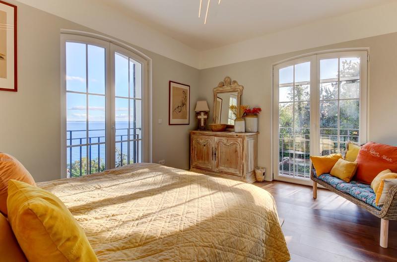 Maison - 261 m² - 6 pièces