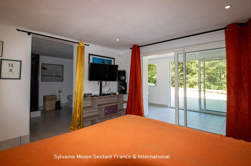Maison - 171 m² - 6 pièces