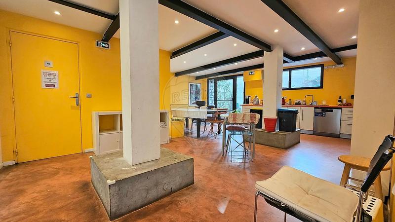 Entrepôt - 400 m² - 10 pièces