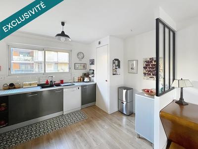 Appartement - 85 m² - 4 pièces