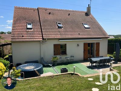 Maison - 140 m² - 8 pièces