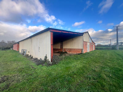 Parking / Garage - 800 m²