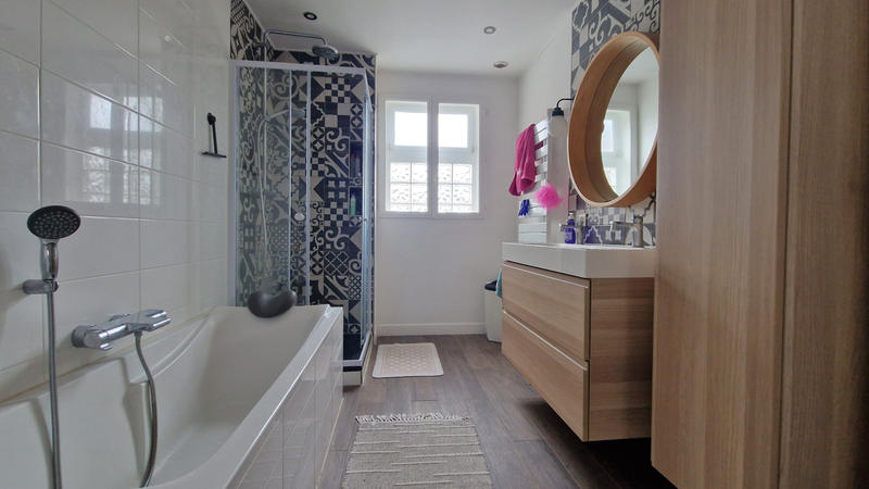 Maison - 150 m² - 6 pièces