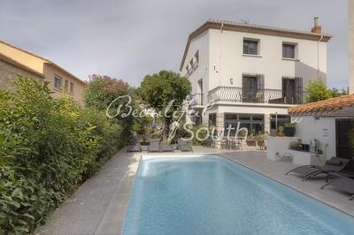 Maison chambre d'hôtes - 305 m² - 8 pièces