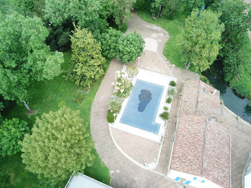 Maison - 284 m² - 7 pièces