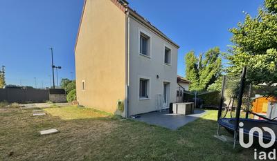 Maison - 93 m² - 5 pièces