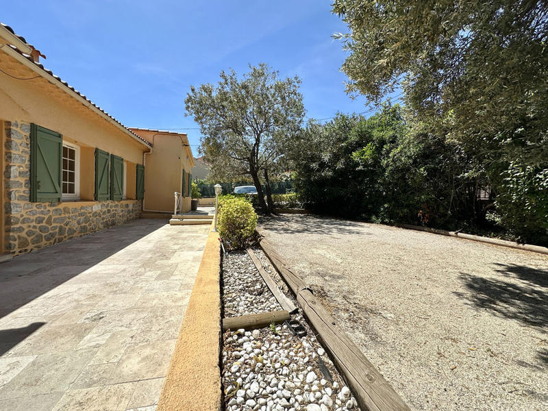 Villa - 140 m² - 6 pièces