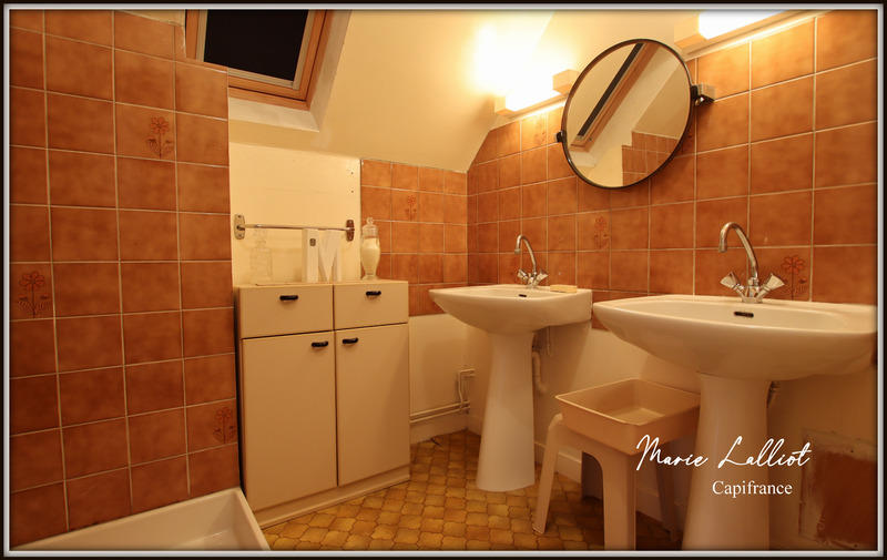 Maison - 165 m² - 10 pièces