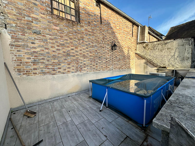 Maison - 228 m² - 7 pièces