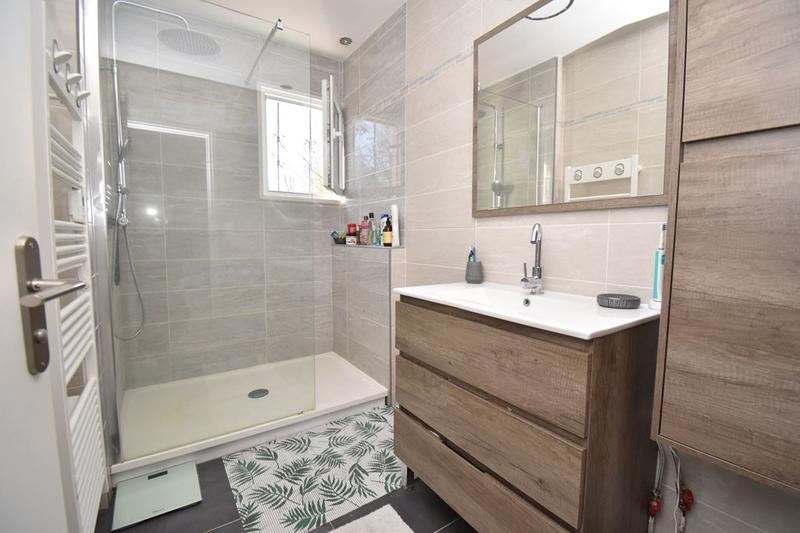 Pavillon - 113 m² - 7 pièces