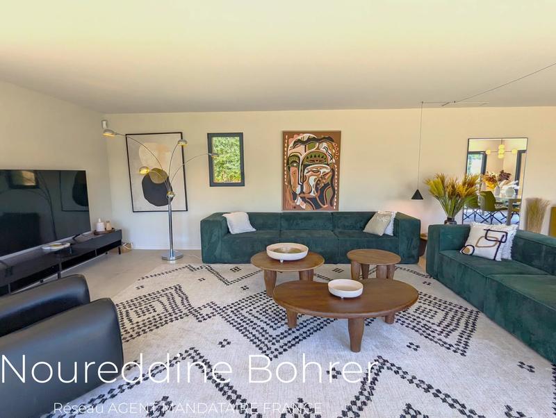 Villa - 260 m² - 7 pièces