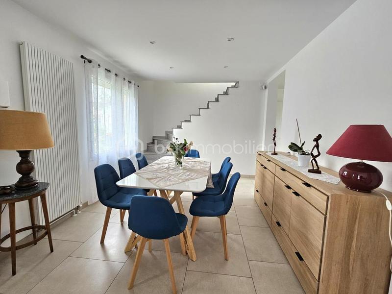 Pavillon - 110 m² - 6 pièces