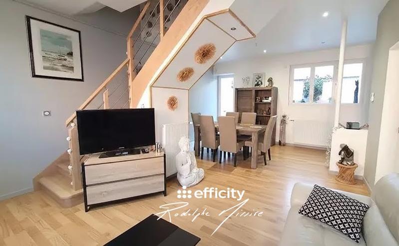 Maison - 80 m² - 4 pièces