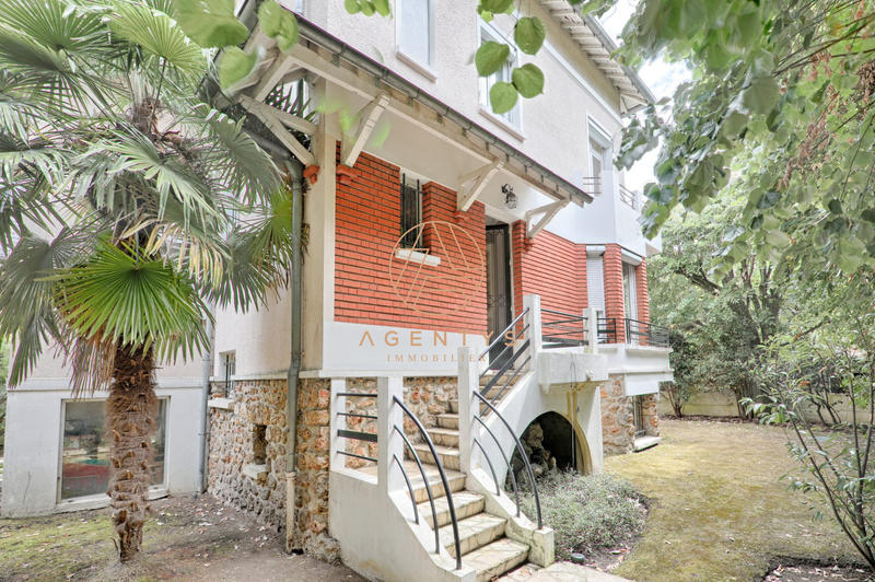 Maison ancienne - 195 m² - 6 pièces