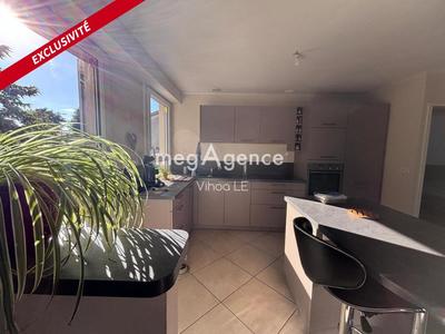 Maison - 91 m² - 4 pièces