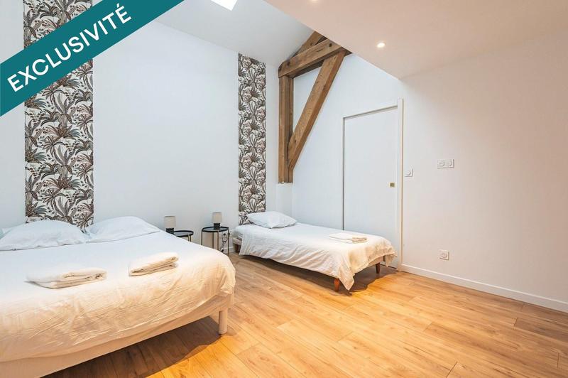 Maison - 197 m² - 7 pièces