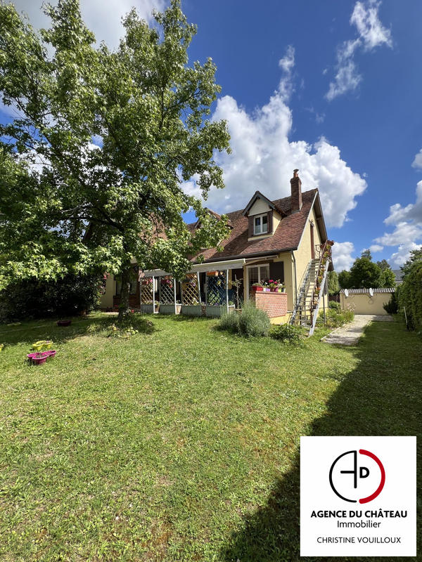 Maison - 245 m² - 11 pièces