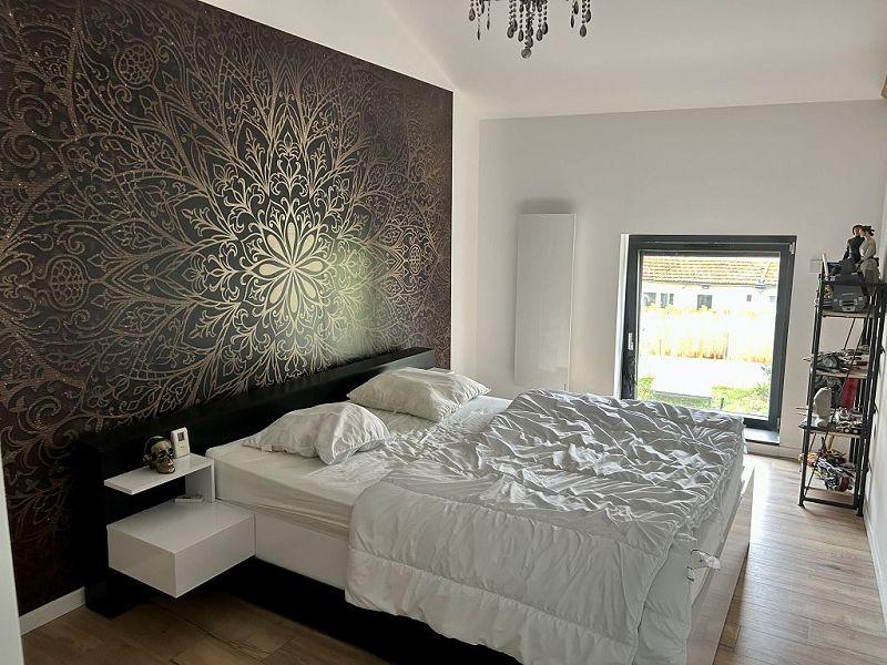 Maison traditionnelle - 164 m² - 6 pièces