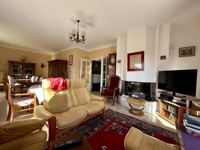 Maison - 167 m² - 7 pièces