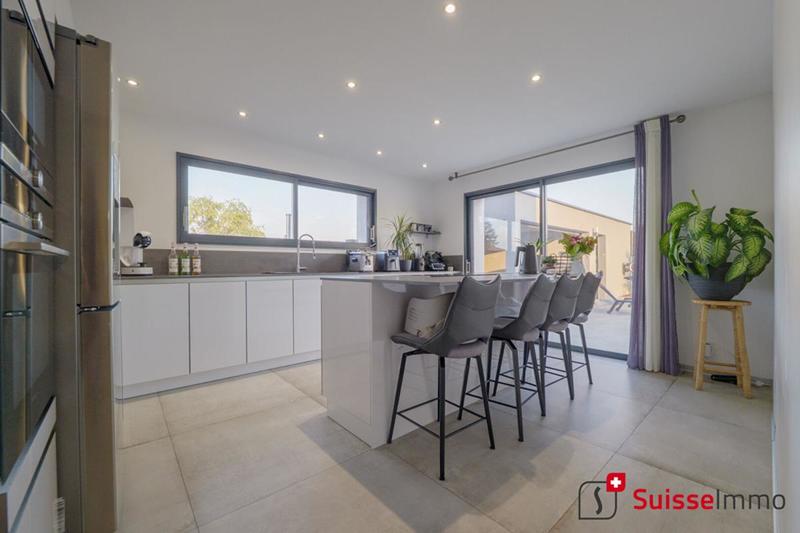 Villa - 302 m² - 7 pièces