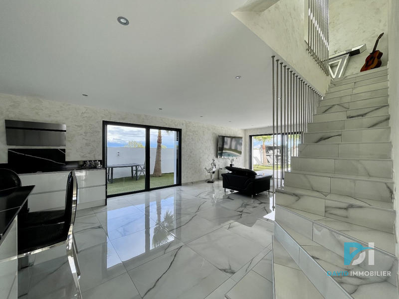 Maison - 115 m² - 4 pièces