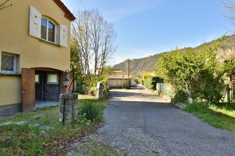 Maison - 158 m² - 6 pièces