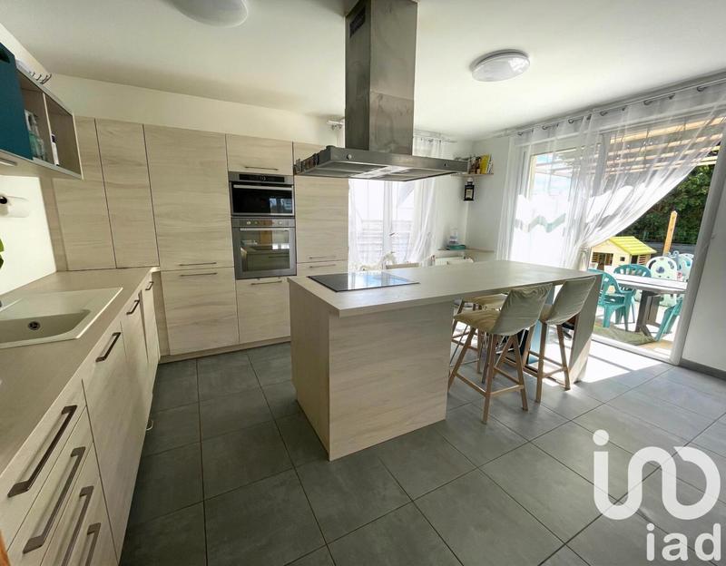 Maison - 102 m² - 5 pièces