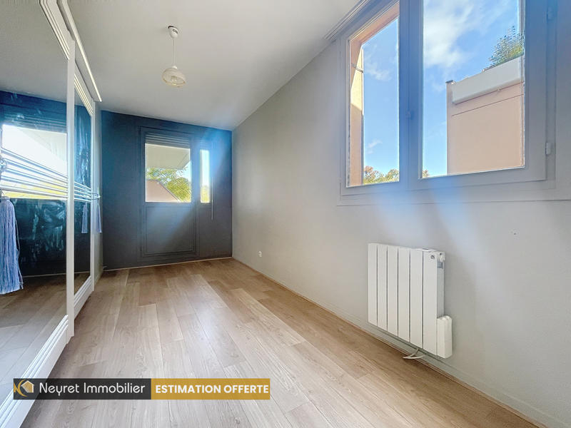 Appartement - 82 m² - 4 pièces