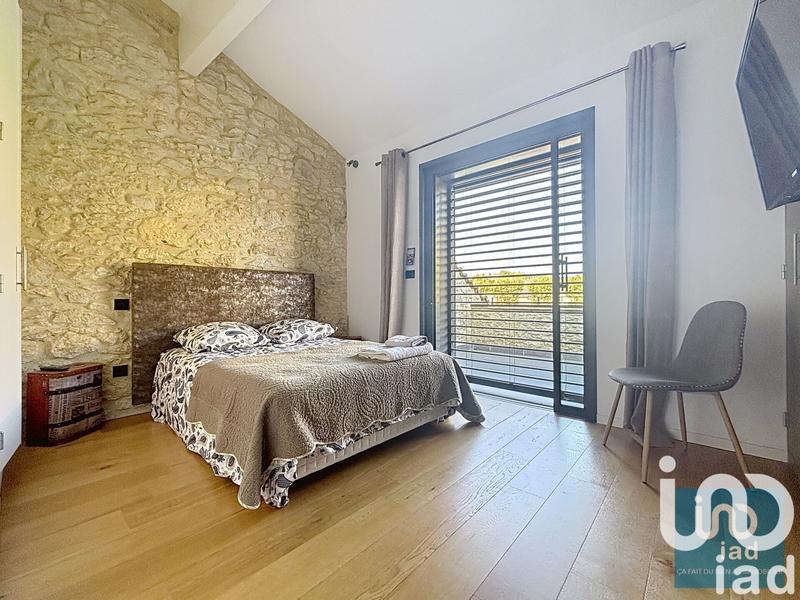 Maison de maîtres - 306 m² - 13 pièces