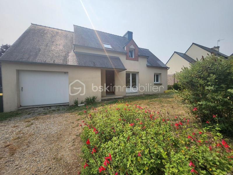 Maison traditionnelle - 97 m² - 6 pièces