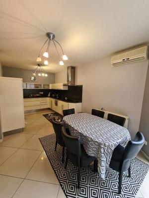 Appartement - 124 m² - 5 pièces