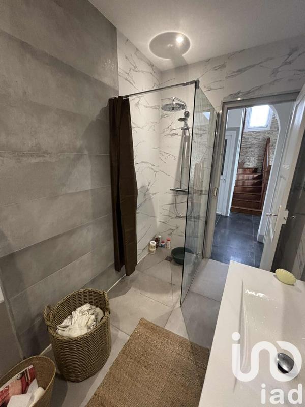 Maison - 122 m² - 6 pièces