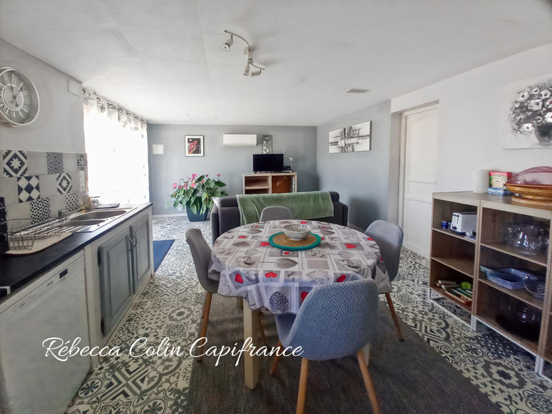 Maison - 199 m² - 9 pièces