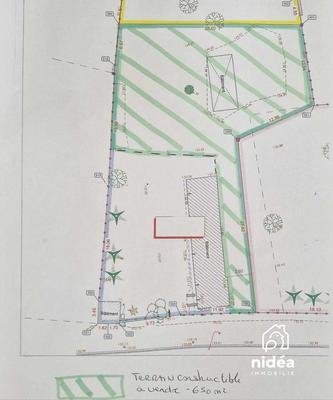 Terrain - 650 m²